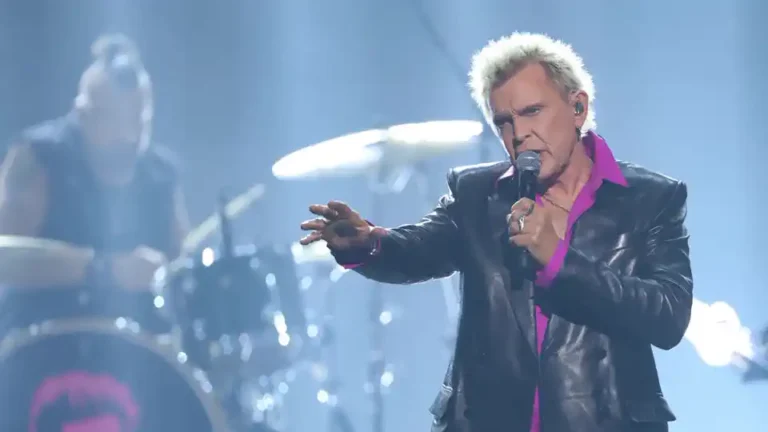 Billy Idol performs at the AMAs for the first time at 70 as the show honors his long career