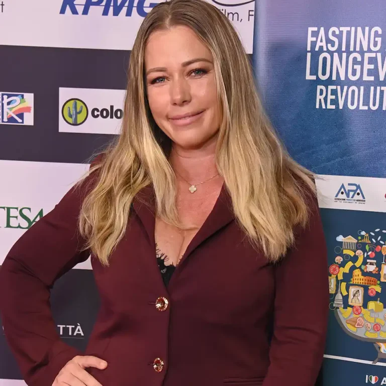 Kendra Wilkinson’s latest photo with daughter Alijah gets fans talking