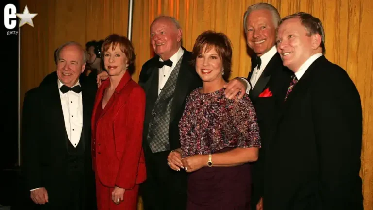 Carol Burnett and Vicki Lawrence reunite in a nostalgic new moment