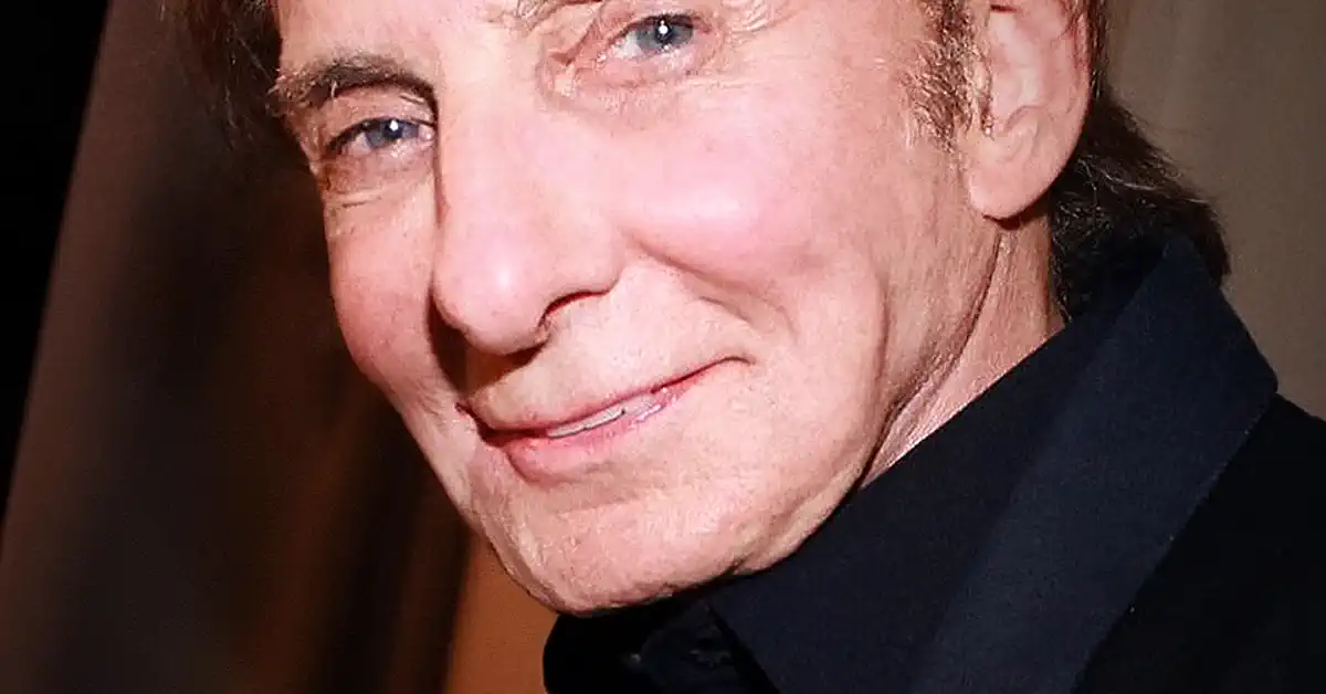 Barry Manilow Plays Cardiff Stop of Last Last UK Farewell Tour