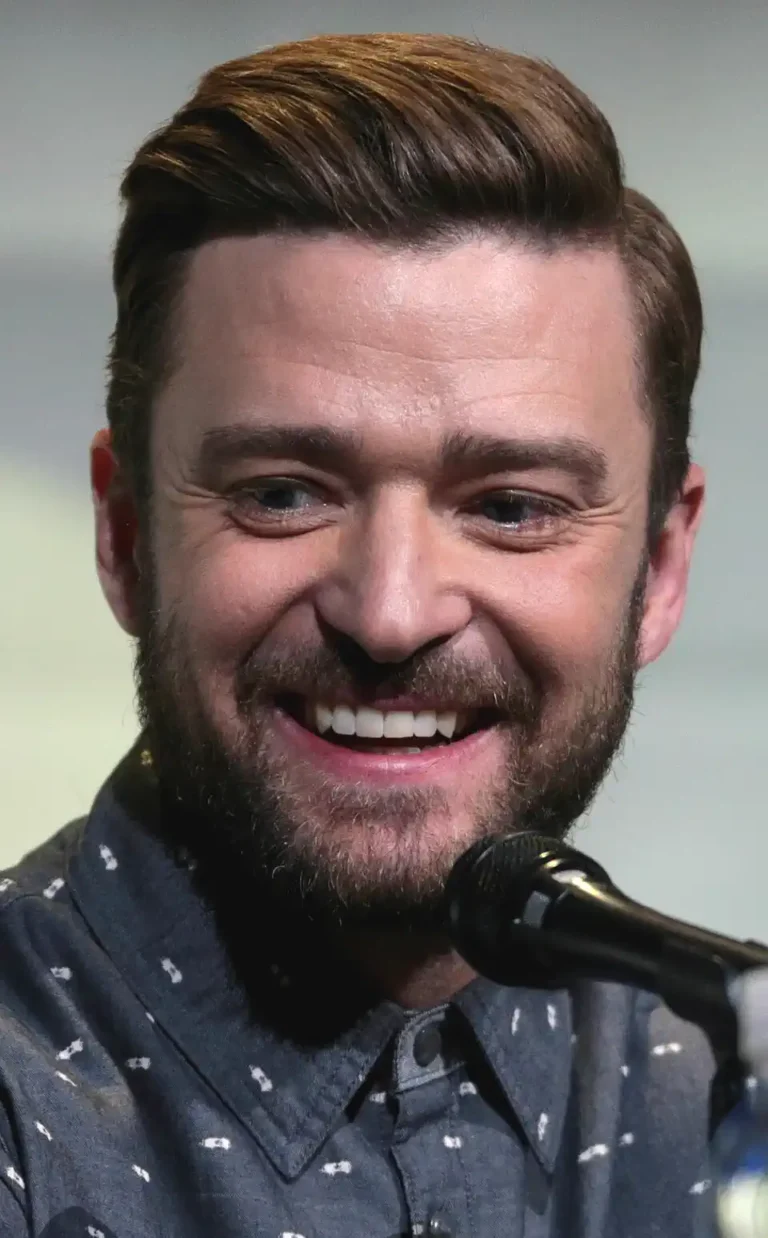 Justin Timberlake, Jessica Biel Arrive at NYCs Greenwich Hotel With Sons