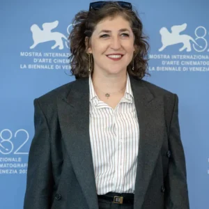 Mayim Bialik’s GLP-1 side effect story shifts celebrity wellness coverage away from easy transformation narratives